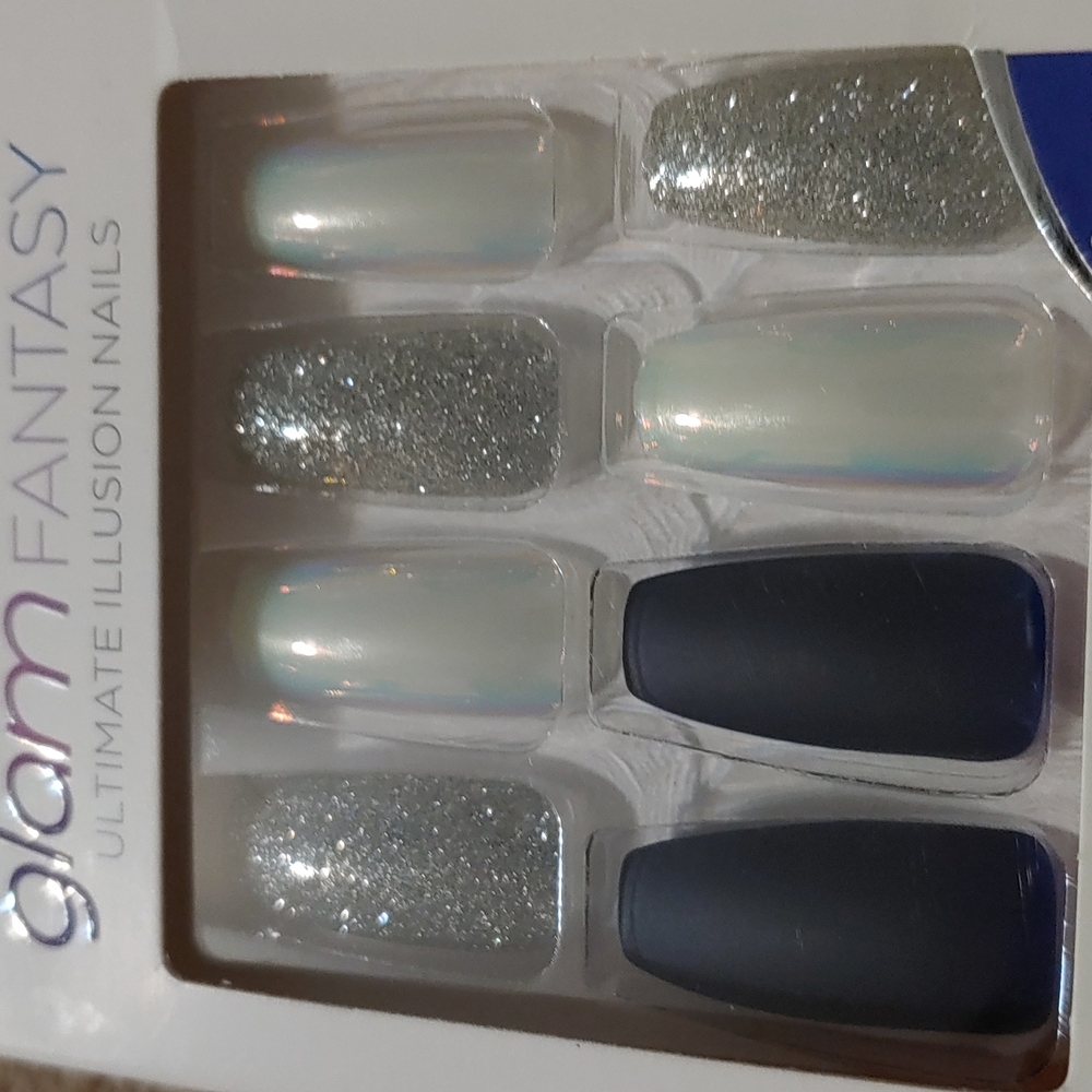 Glam Fantasy Ultimate Illusion Nails
